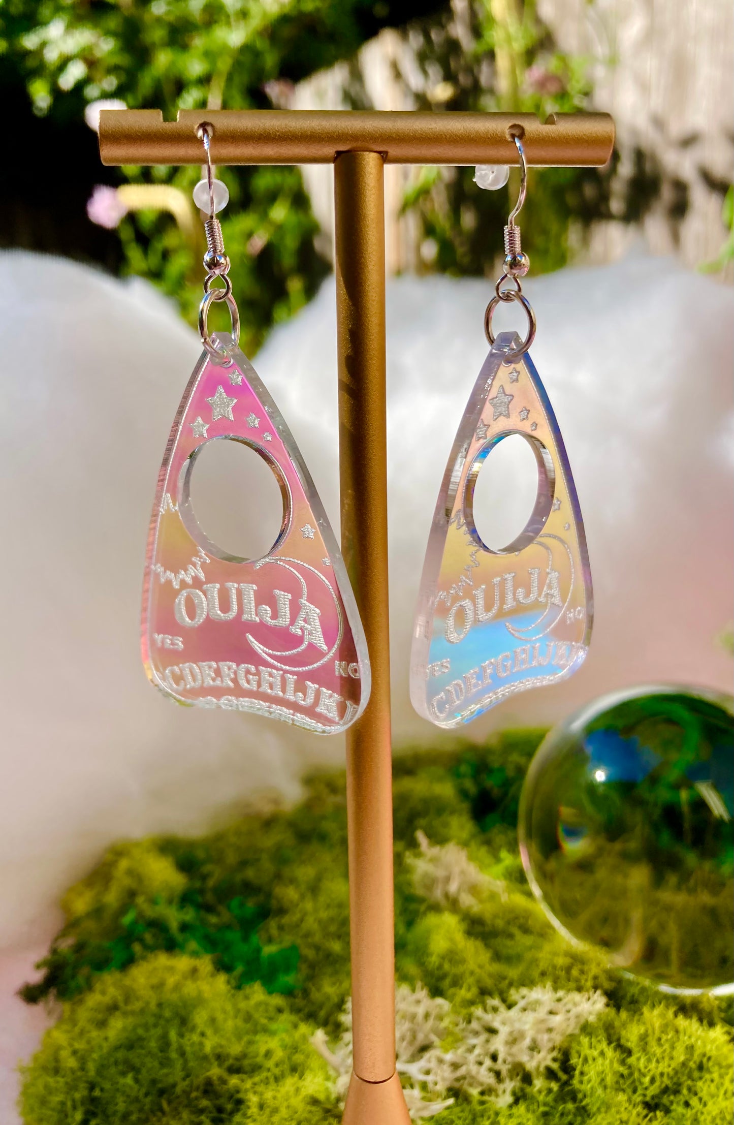 Ouija Planchette Earrings - Halloween Iridescent Mirrored Spooky Hallows Eve Divination Magic ProphecyFortuneSpirit Board Talking Board Undead Lightweight Hypoallergenic Reflective Mirrored Rave Festival Party Witch